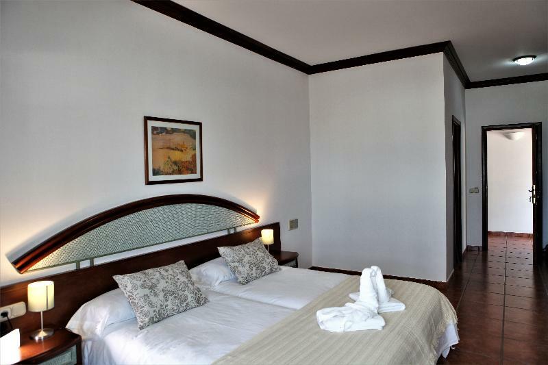 โอเตลิโอ เอล กัมโป Bed & Breakfast ไยซา ภายนอก รูปภาพ